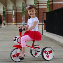 儿童三轮车带音乐灯光宝脚踏三轮车玩具车儿童自行车