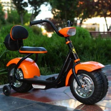 儿童电动摩托车三轮车2-5-8岁男女孩宝宝可坐充电瓶玩具车