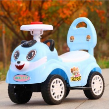 儿童滑行扭扭车奶粉店儿童摄影赠品音乐灯光四轮平衡车