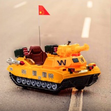 儿童电动坦克出租车宝宝汽车四轮可坐人广场出租可发炮弹玩具童车