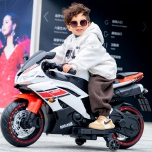 新款宝宝充电音乐玩具可坐人男女小孩大号电瓶童车儿童电动摩托车