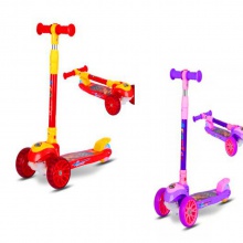 3轮儿童可折叠滑板车 闪光轮儿童滑板车 儿童滑行玩具车
