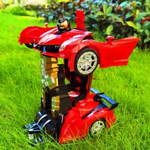 遥控手势感应变形车777遥控变形车玩具车模展会货源