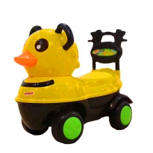 儿童滑行车四轮溜溜车宝宝带音乐扭扭车摇摆车卡通熊猫小黄鸭车