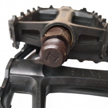 仿铝合金/山地车//自行车塑料脚踏/脚蹬/骑行装备燕军118型