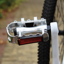 山地车脚蹬全铝合金材质自行车用大脚脚蹬带防滑骑行用品