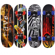 批发双翘4轮滑板 60cm男女初级滑板 铝支架儿童四轮滑板