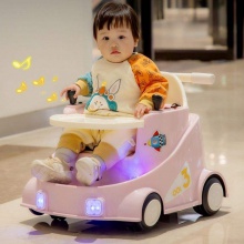 新款电动平衡车上手操作推步行者婴儿女孩男孩迷你漂移车