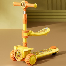 小黄鸭儿童滑板车滑行灯光带座踏板滑行车可坐可滑折叠收车