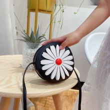 儿童包包2023新款可爱小雏菊零钱包包小女孩男孩出行旅游单肩包