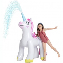 新品充气喷水独角兽庭院草坪儿童戏水玩具洒水独角兽厂家