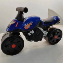 2023整体吹塑摩托车风格婴儿滑车平衡自行车儿童滑板车