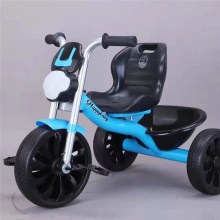 儿童自动驾驶玩具车可容纳1-6岁宝宝三轮车头灯三轮车