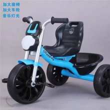 儿童自动驾驶玩具车可容纳1-6岁宝宝三轮车头灯三轮车