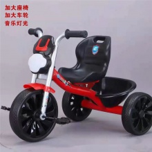 儿童自动驾驶玩具车可容纳1-6岁宝宝三轮车头灯三轮车