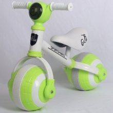 新品儿童滑行车扭扭车带音乐宝宝滑行玩具车婴儿溜溜车一体轮平衡车