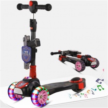 儿童滑板车四轮踏板小孩滑行车特警带手枪小孩玩具溜溜车脚踩玩具