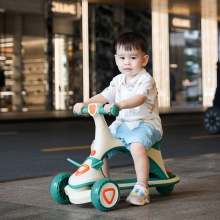 儿童滑板车可调节三合一滑板车音乐灯光滑板车儿童平衡车踏板车