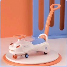 高品质乘坐儿童摇摆车静音车轮滑动玩具与音乐推把摇摆车