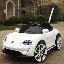 儿童滑行车四轮滑行汽车宝宝玩具车可坐人男女小孩带推把摇摆车