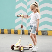 儿童滑板车可调节三合一滑板车音乐灯光滑板车儿童平衡车玩具车